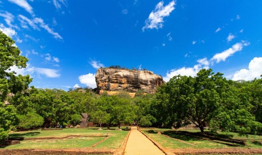 10 Unforgettable Places to Visit in Sri Lanka